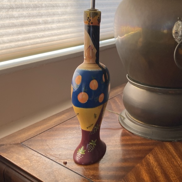 Mary Naylor Handpainted Ceramic‎ Wine OliveOil/Vase/Decor Tuscan Woman Figurine - Picture 3 of 5